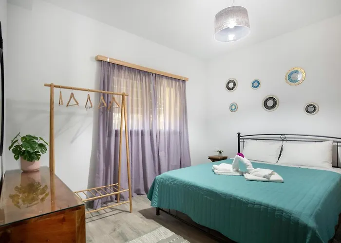 Heliophos Aitheria Villa